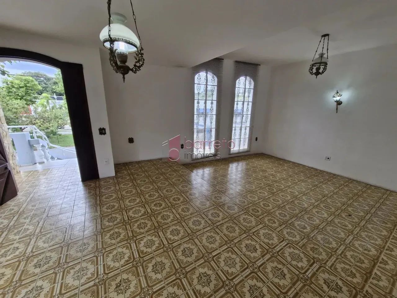 SOBRADO RESIDENCIAL PARA LOCAÇÃO E VENDA NO BAIRRO JARDIM MORUMBI - JUNDIAÍ/SP