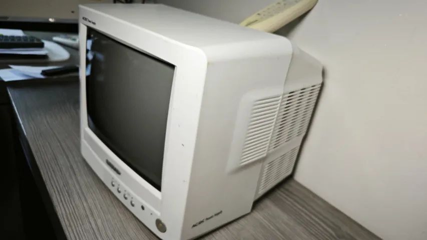 Tv1030 Toshiba 10 Polegadas 110v E Dc 12v/24v Radio Fm - Foto 5