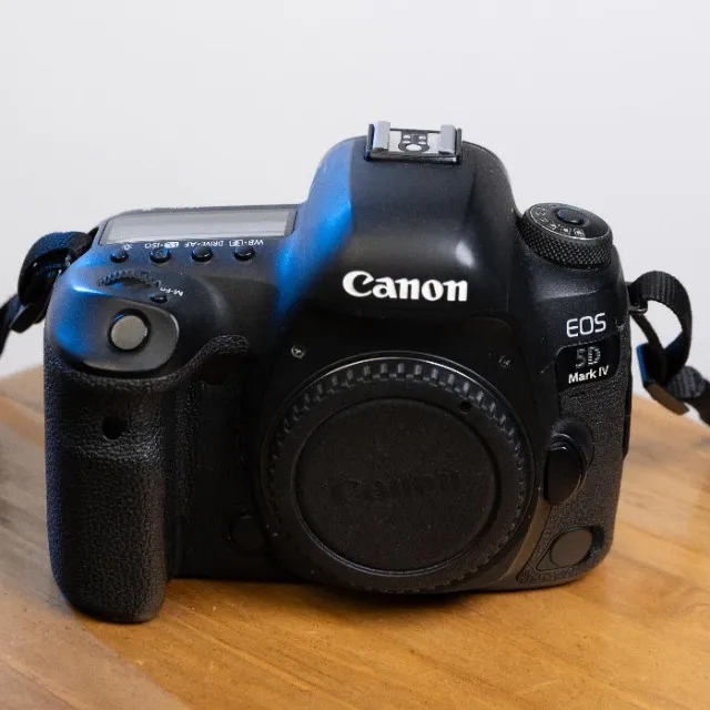 Câmera Canon Eos 5D Mark IV Corpo