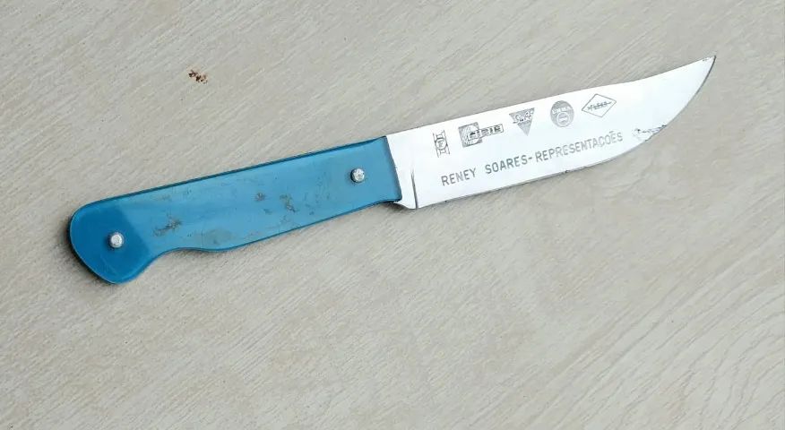 Faca antiga Promocional - 21 cm -em aço Inox com cabo em acrílico gravação de logotipos 