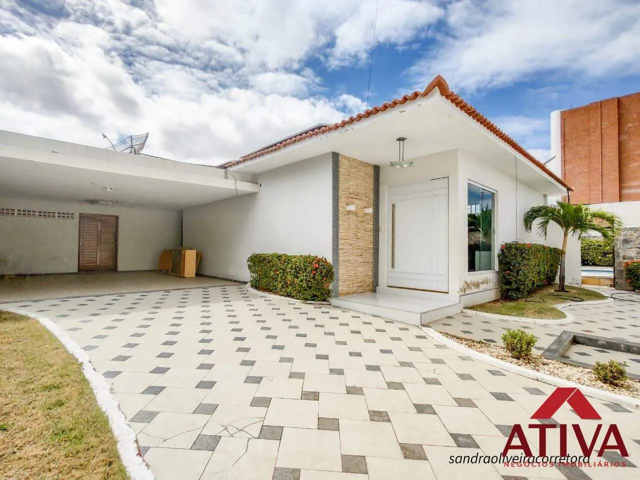 CASA COMERCIAL PARA LOCAÇÃO