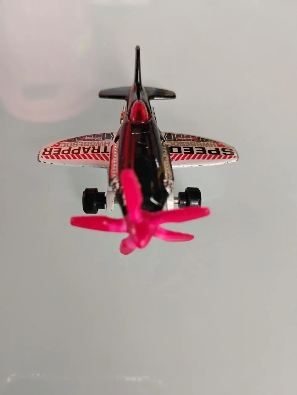 Miniatura de avião Trapper Hot Wheels MAD PROPZ - Foto 2