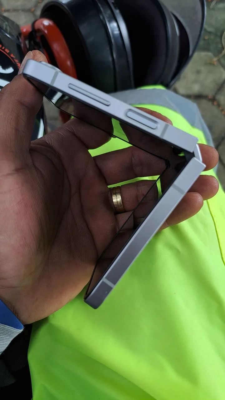 Sansung Z-Flip 6 - Foto 2