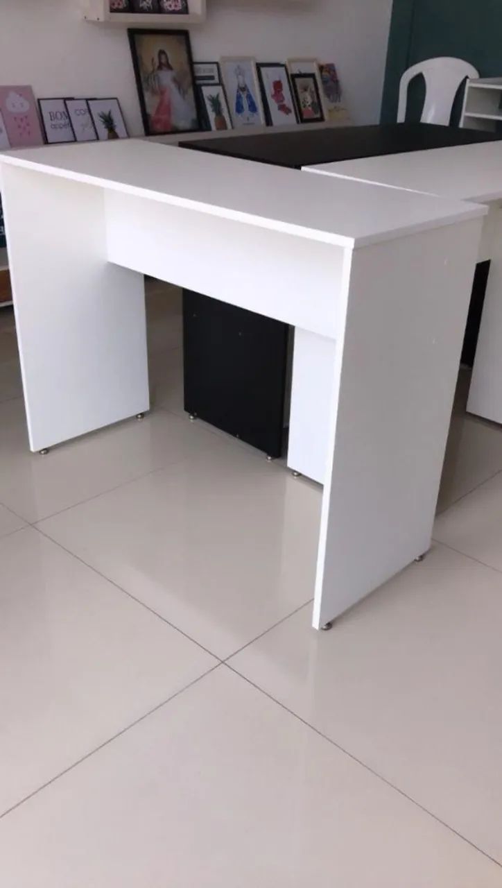 Mesa de Escritório Branca Nova