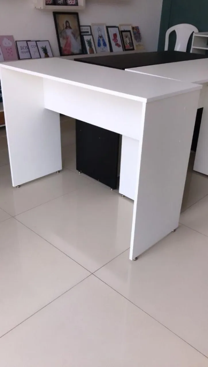Mesa de Escritório Branca Nova