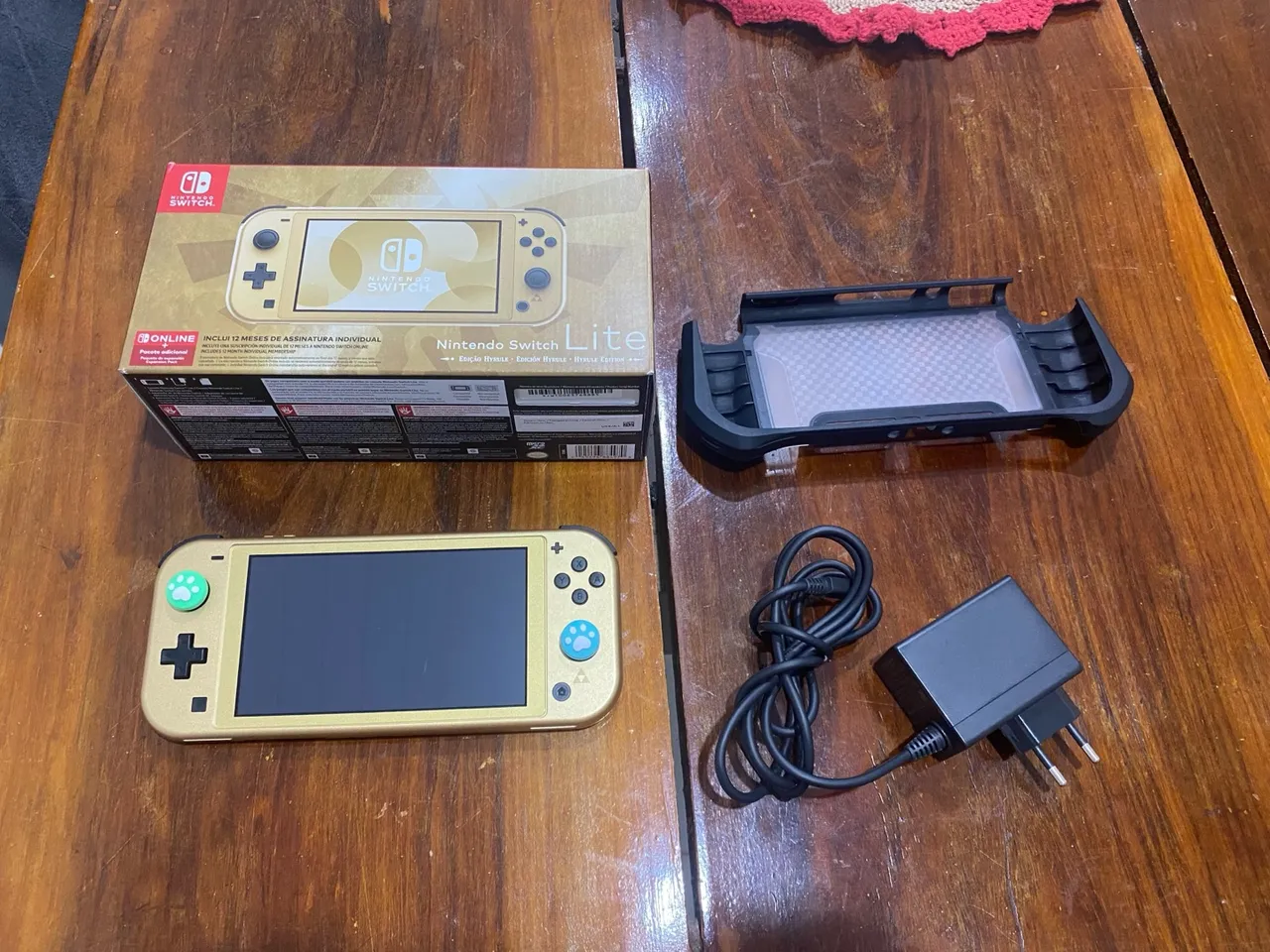 Nintendo switch lite zelda Hyule edition (semi-novo)