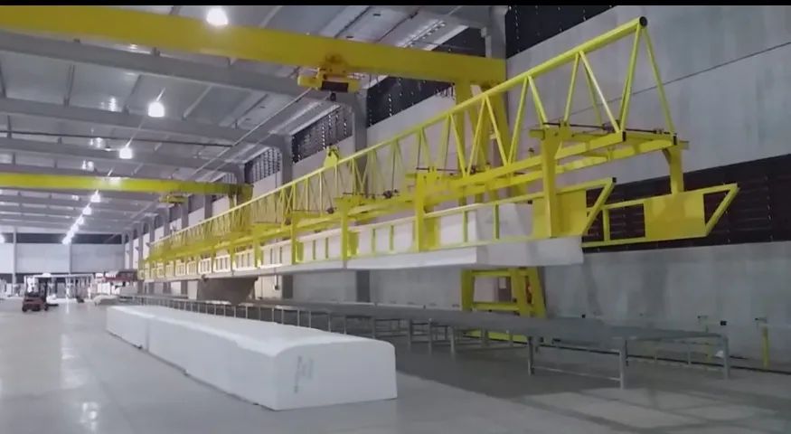 foam crane,Garra espuma,foam block Crane