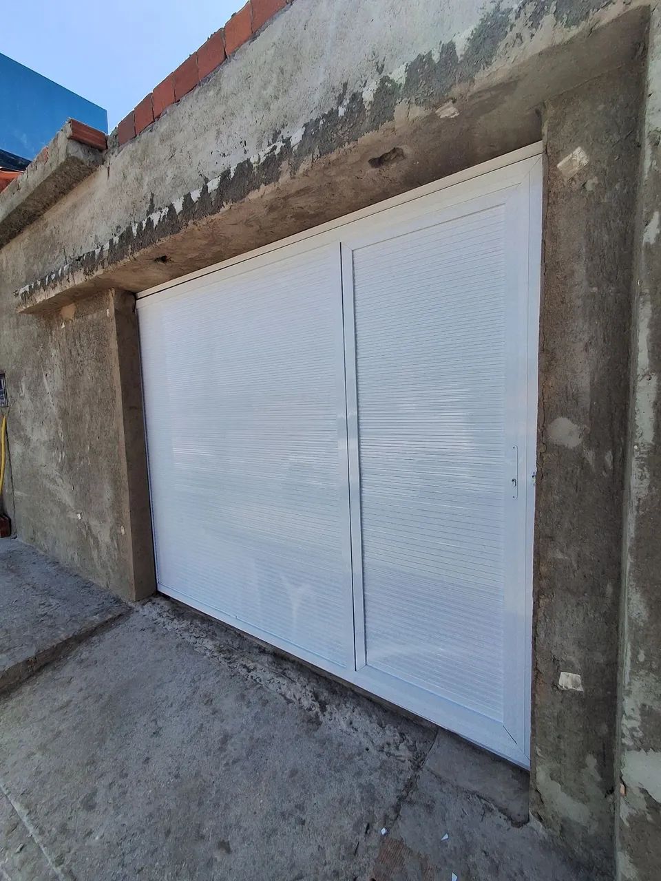 Portão e janelas alumínio 64850233835010123