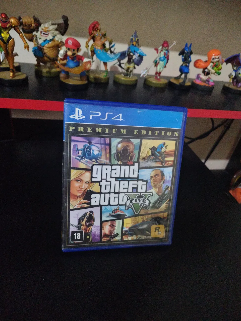 Grand Theft Auto V - PS4 Premium Edition