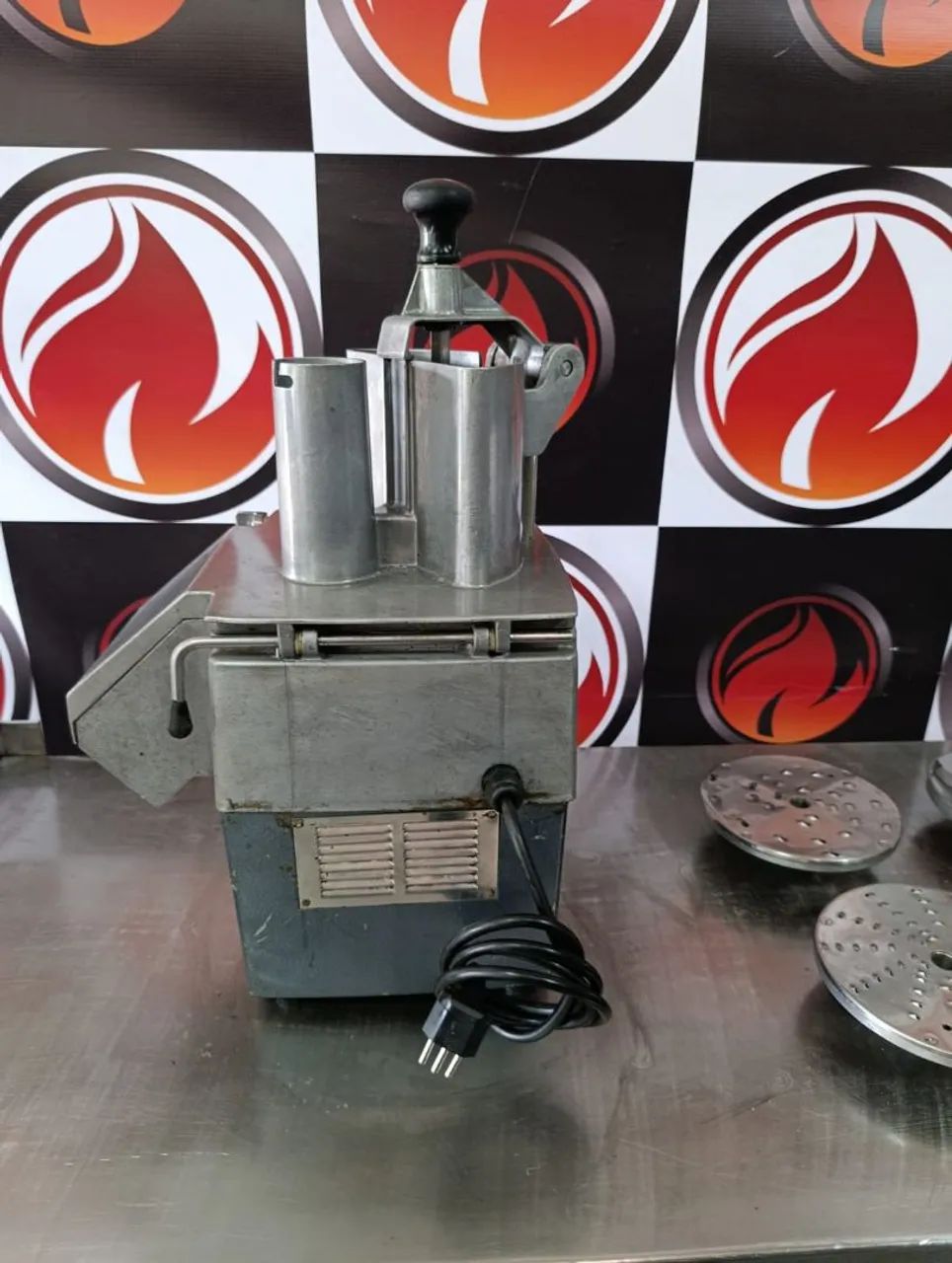 Processador industrial 220V robot coupe modelo  CL 50 funcionando perfeitamente - Foto 6