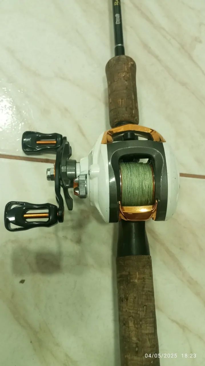 Vara com carretilha