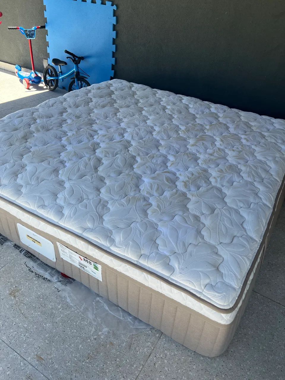 COLCHÃO KING COM MASSAGEM