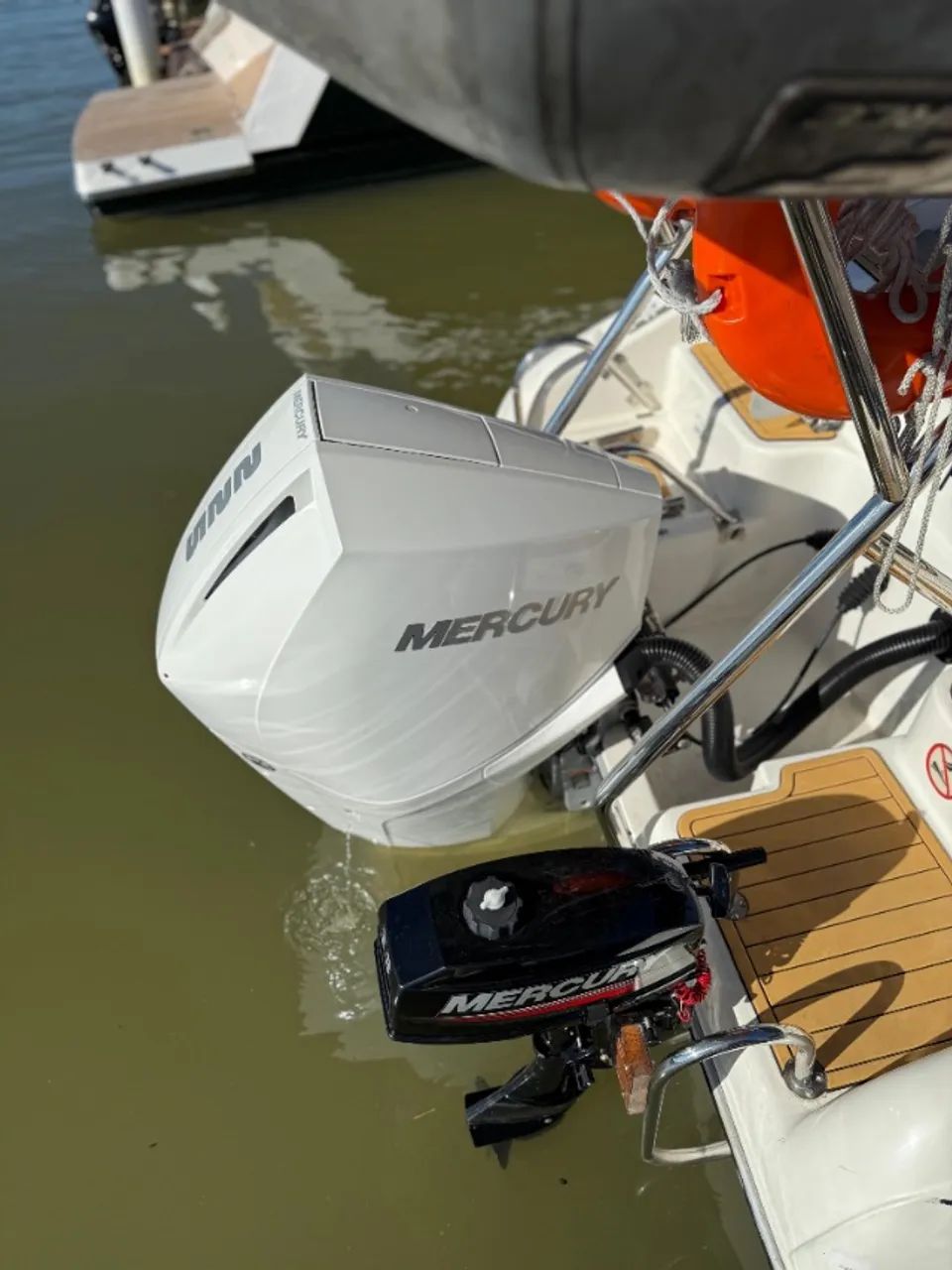 Lancha Phantom 240 24 pes. Motor novo, impecavel - Foto 2