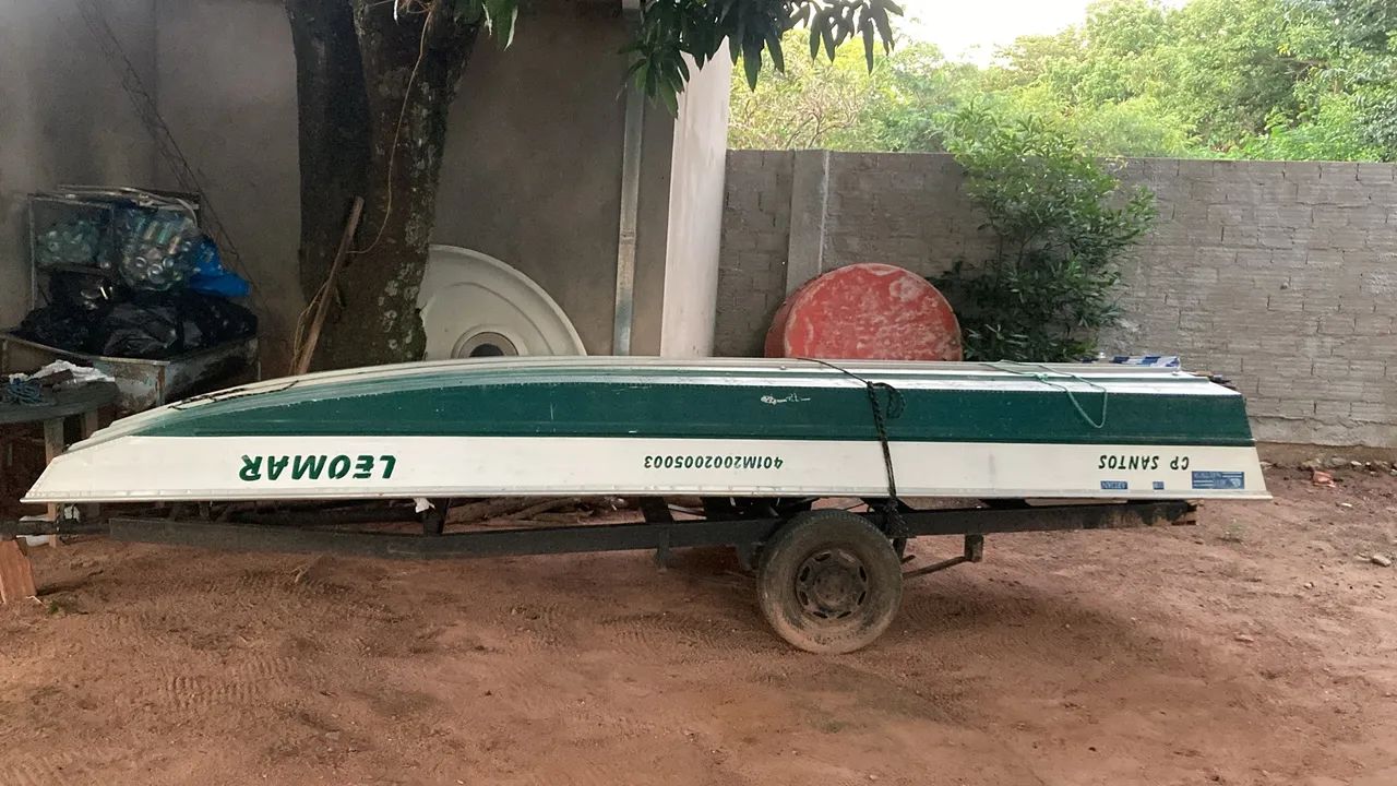 Barco com motor 15 hp - Foto 3