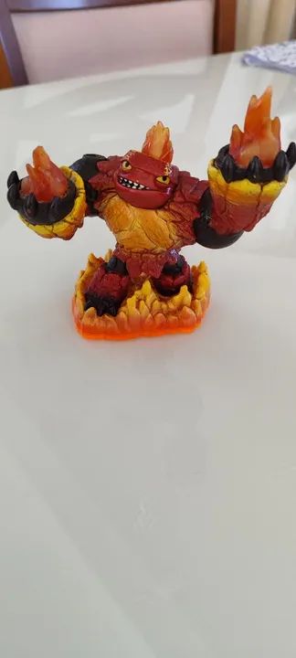 Skylander Giants - Hot Head (usado)