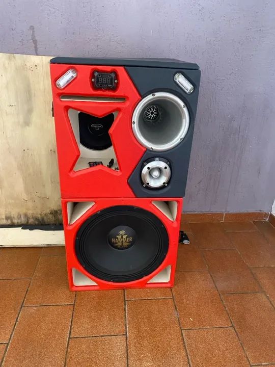 Caixa trio 4 vias toca forte 