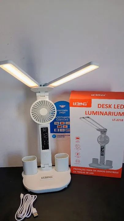 Luminária LED com relógio, ventilador e porta canetas/ PREÇO IMPERDÍVEL 