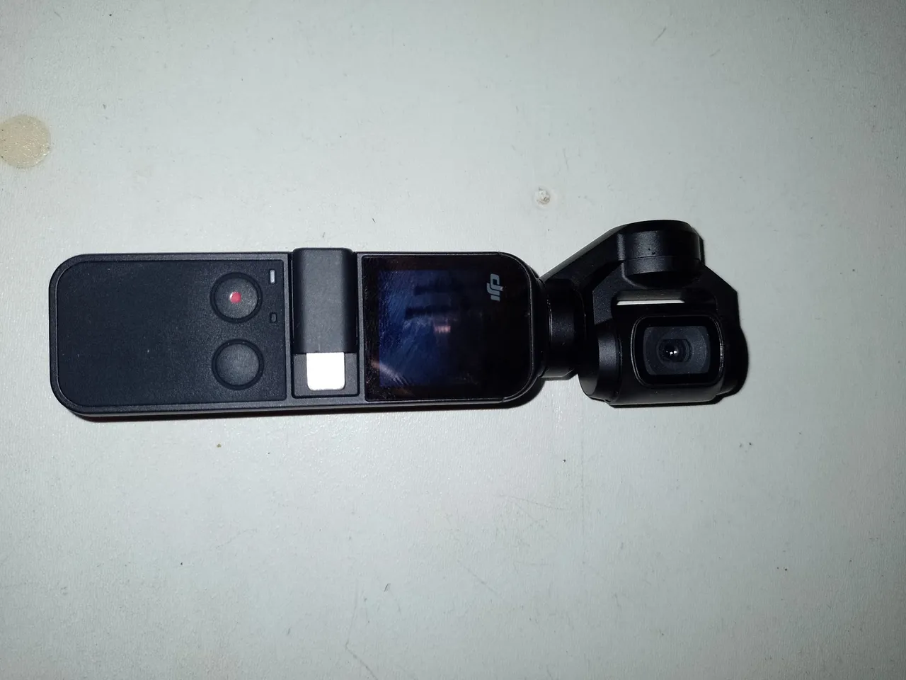 Câmera DJI Osmo Pocket - Compacta e Estável