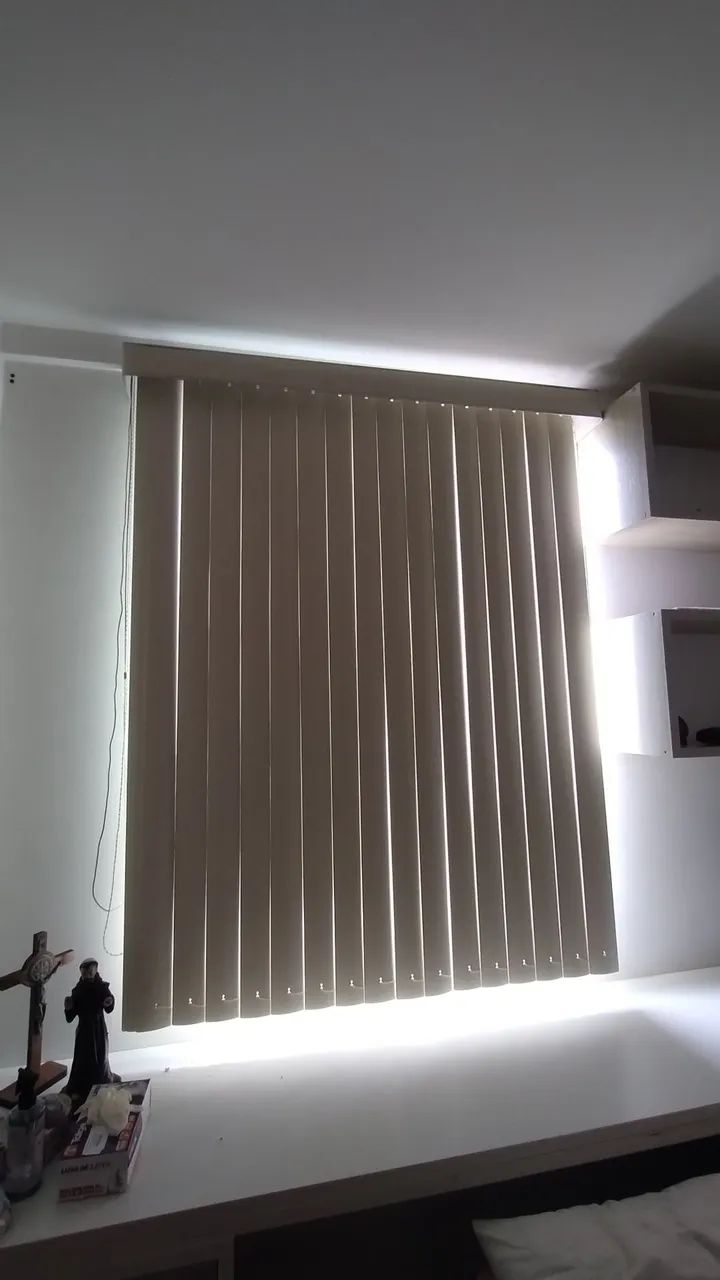 Instalação de cortinas persianas e trilhos suíço  - Foto 2