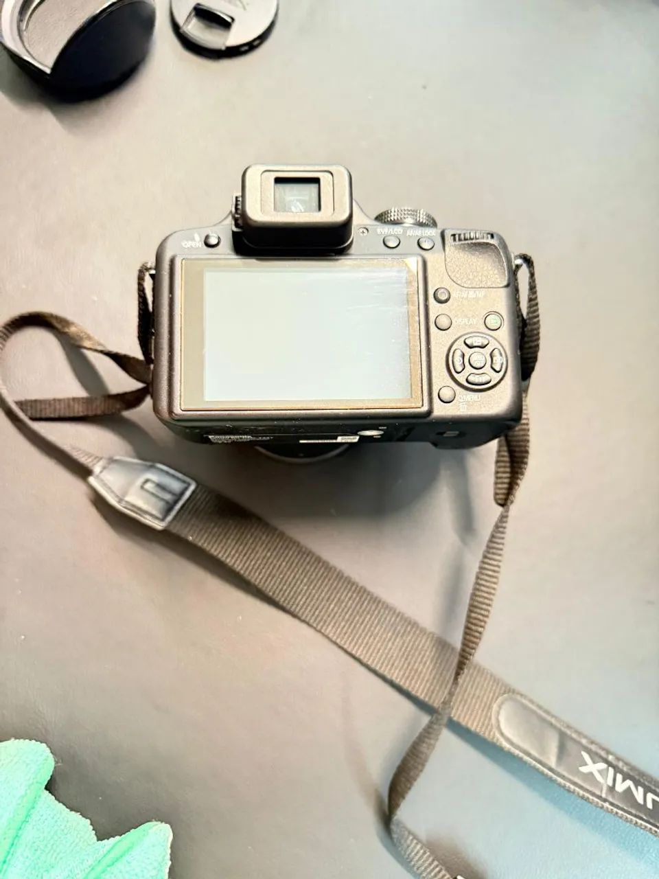 Câmera Panasonic Lumix FZ47 - Foto 3