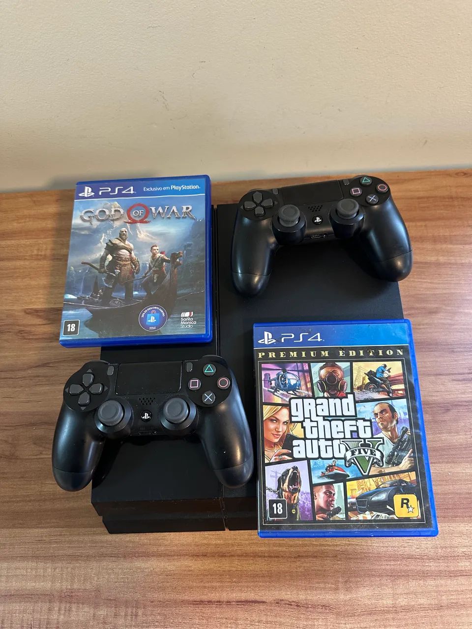 Ps4 com jogos, aceito cartão ! - Foto 2