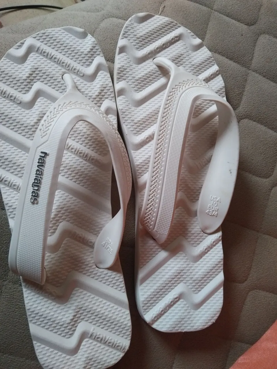 Chinelos Havaianas Branco - Conforto e Estilo!