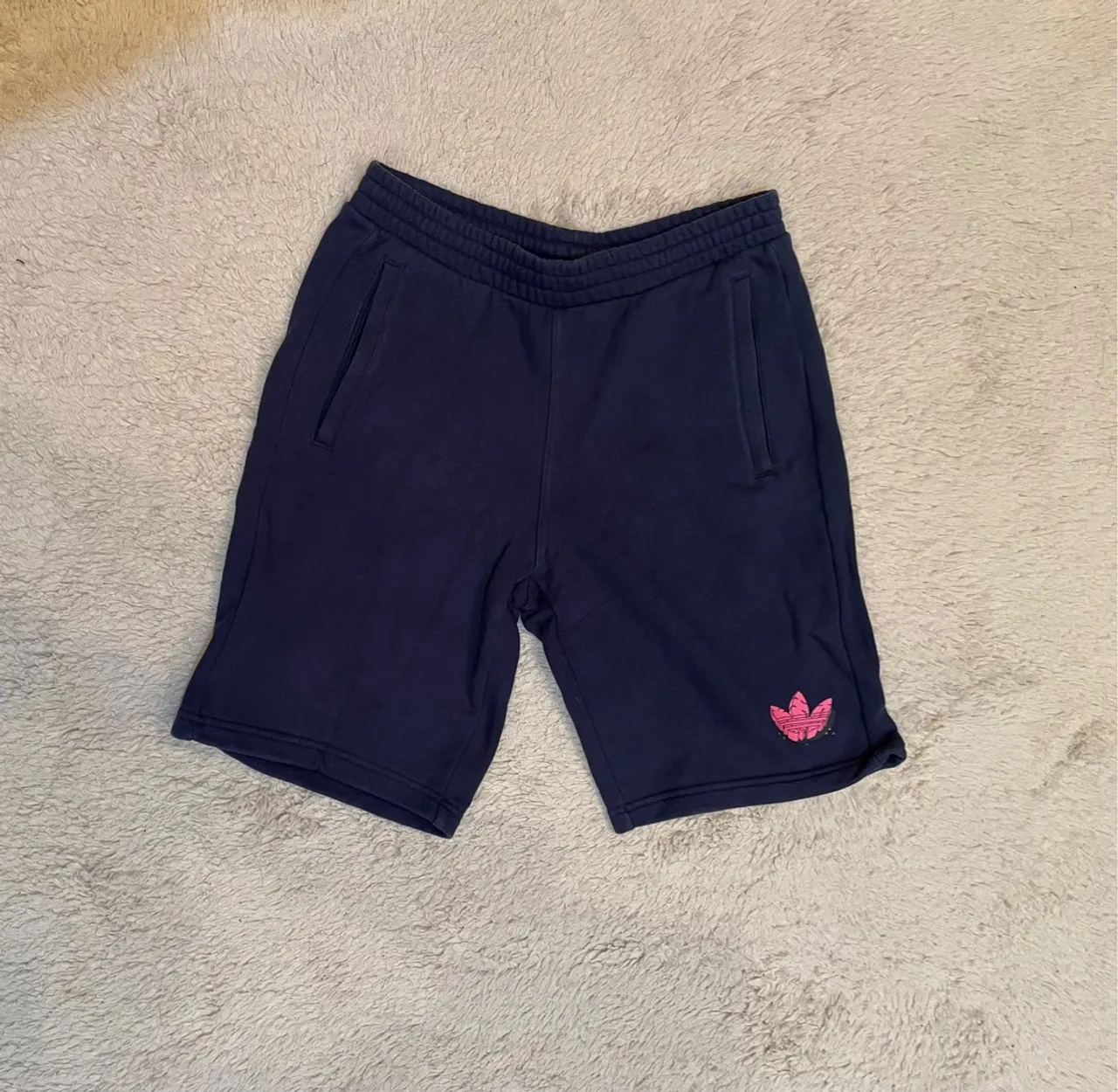 bermuda azul adidas