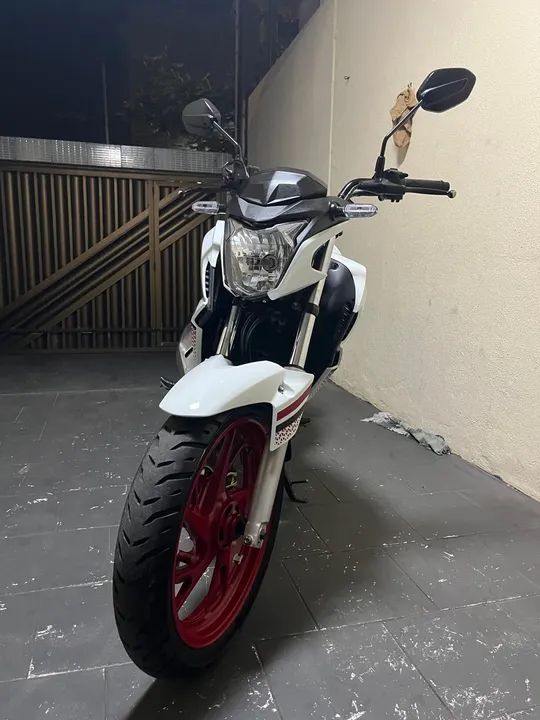 Honda CB Twister 2022 - Branca pra vender hoje. - Foto 2