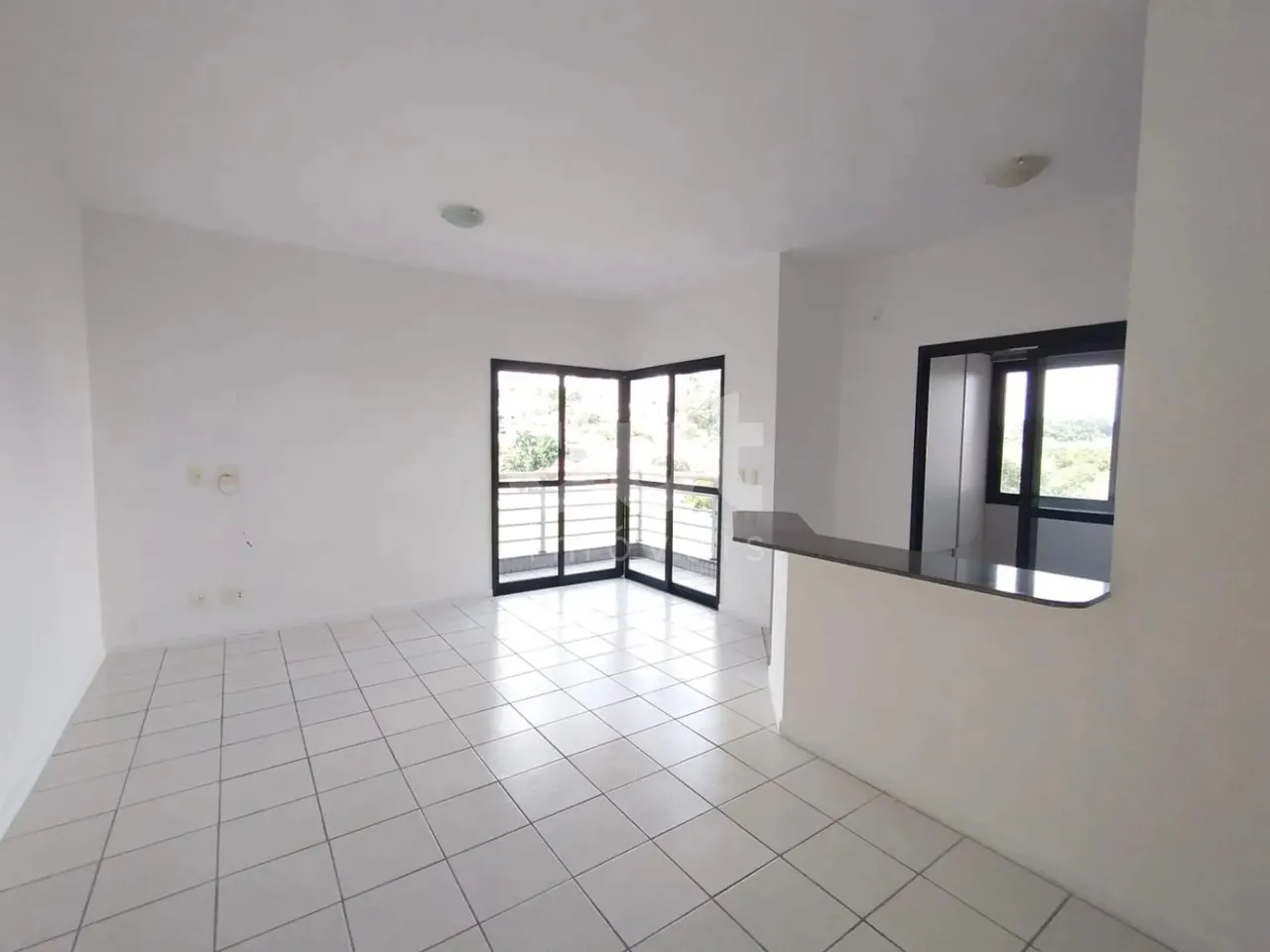 Apartamento para locação no Parque Brasília em Campinas/SP.