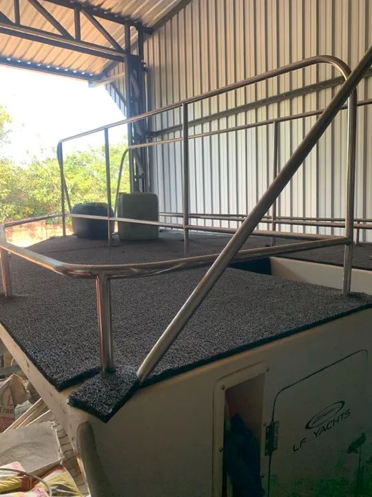 Barco fibra de vidro para 20 pessoas - Foto 8