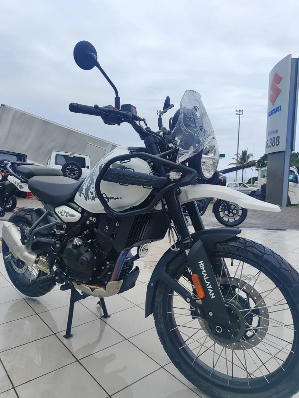 ((( NOVO LOTE HIMALAYAN 450 KAMET WHITE TUBELESS 2026 - RODRIGO *