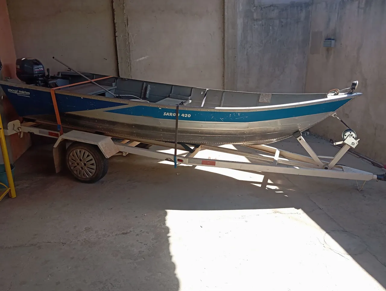 Barco de alumínio