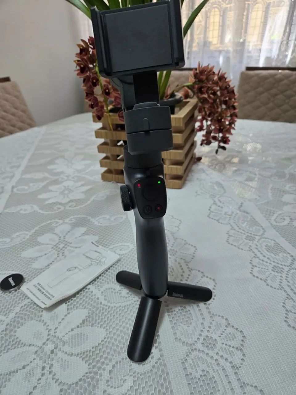 Estabilizador Gimbal Baseus p/ Celular Novo - Foto 2