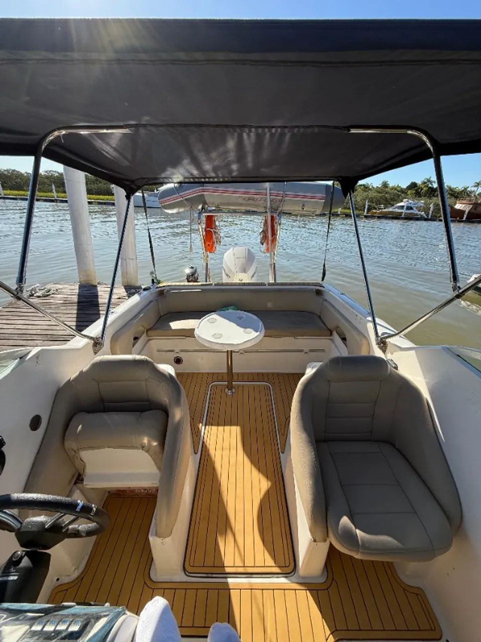 Lancha Phantom 240 24 pes. Motor novo, impecavel - Foto 10