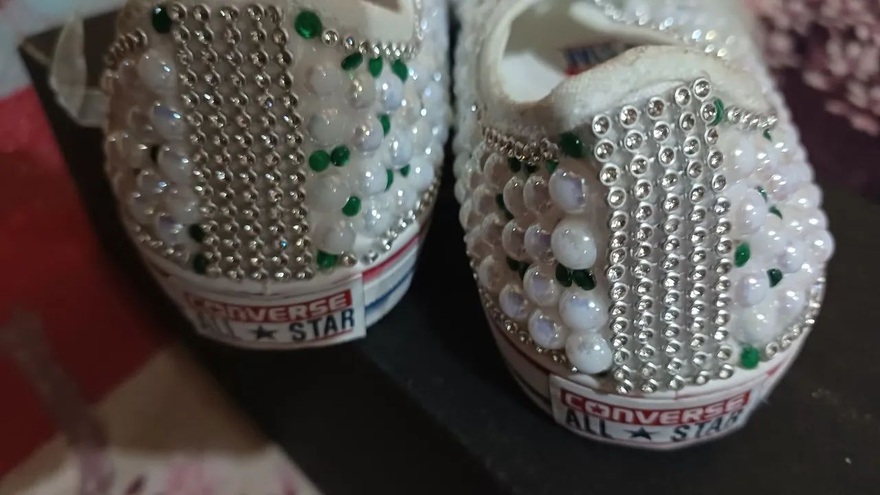 Stylish Sneakers64840774097409120