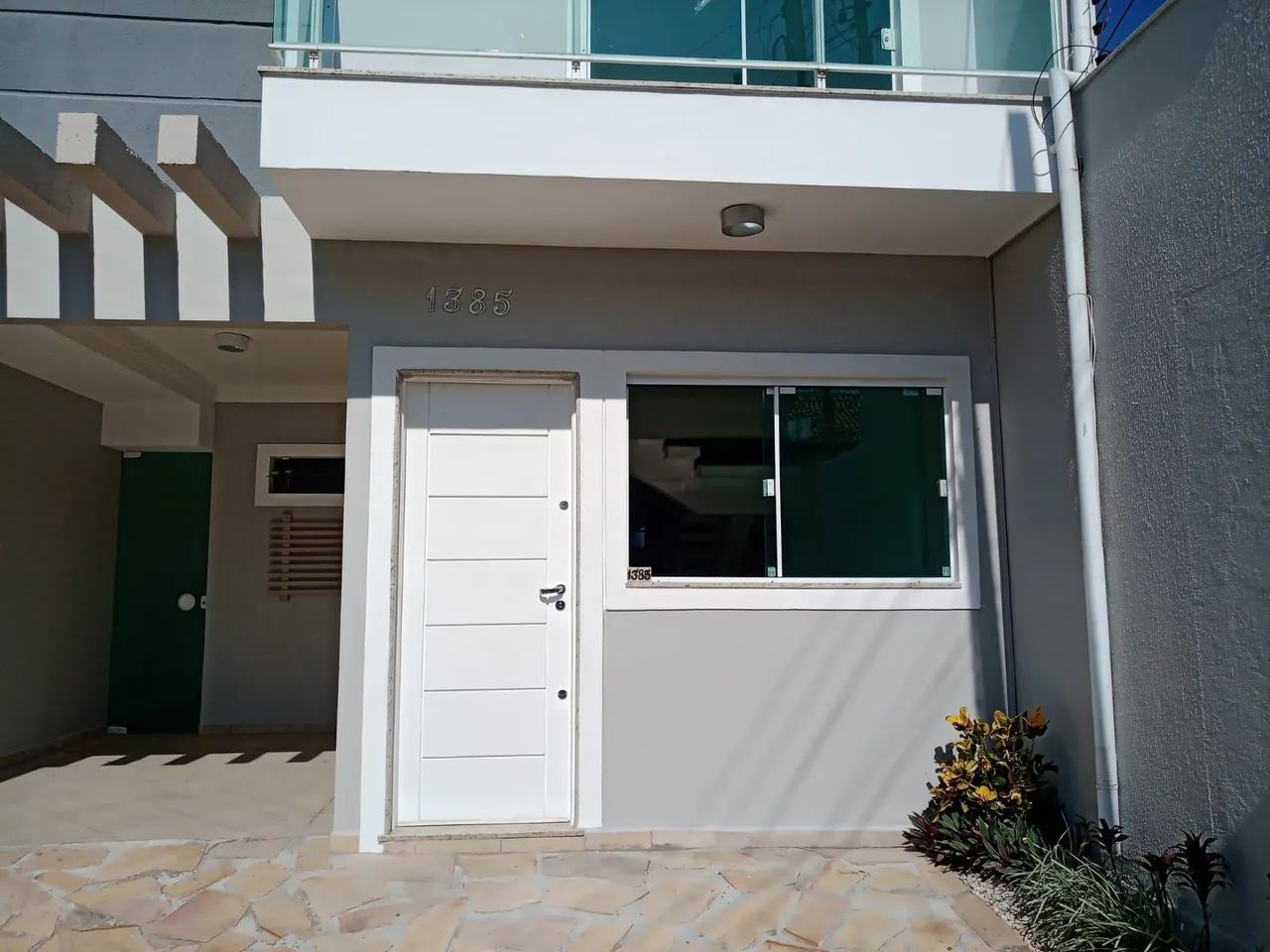 Locação anual sobrado Balneário Camboriú 