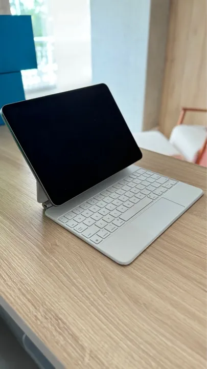 iPad PRO M2 126gb + Magic Keyboard
