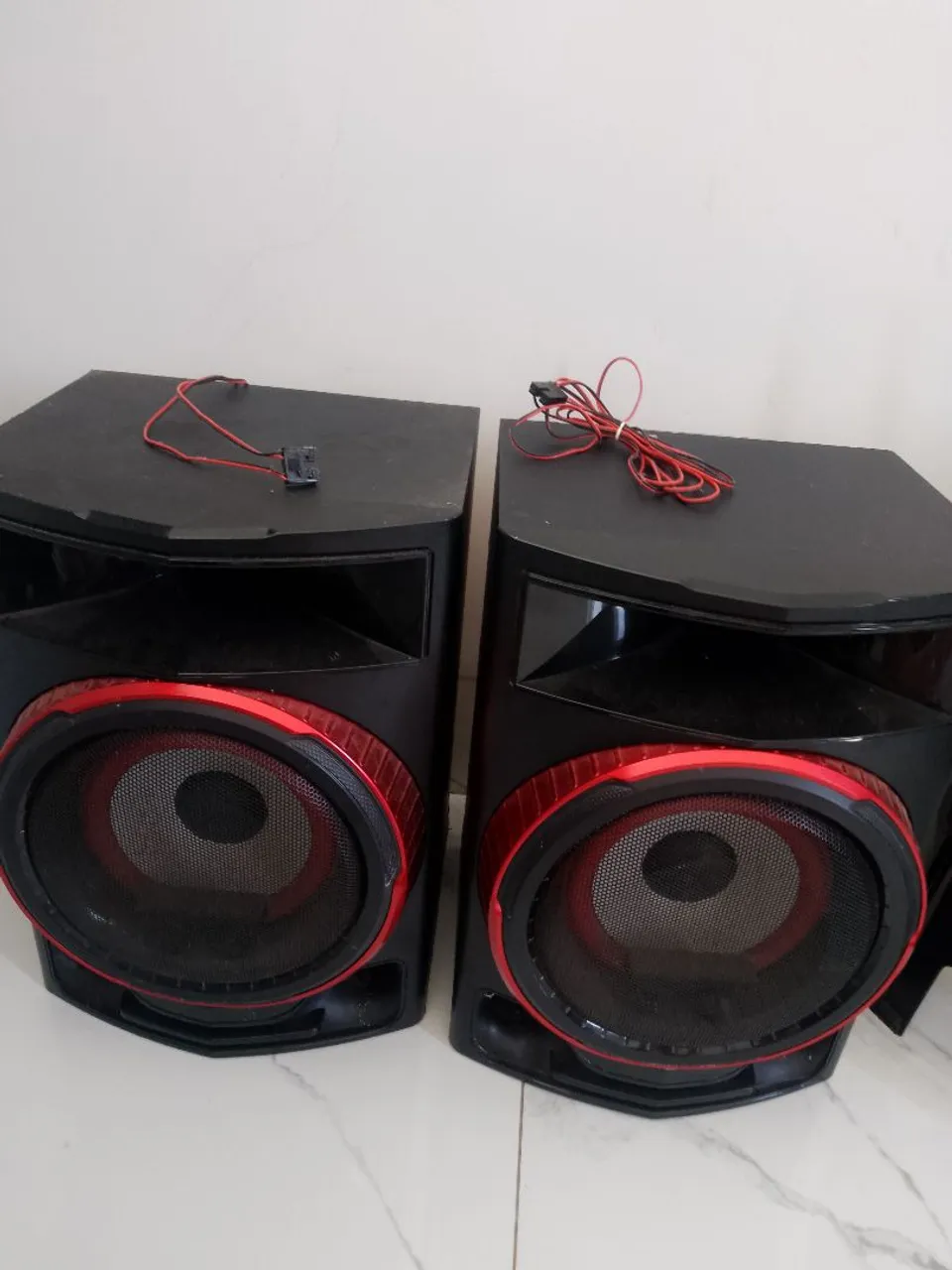 Vendo caixa de som LG 1800w tudo ok
