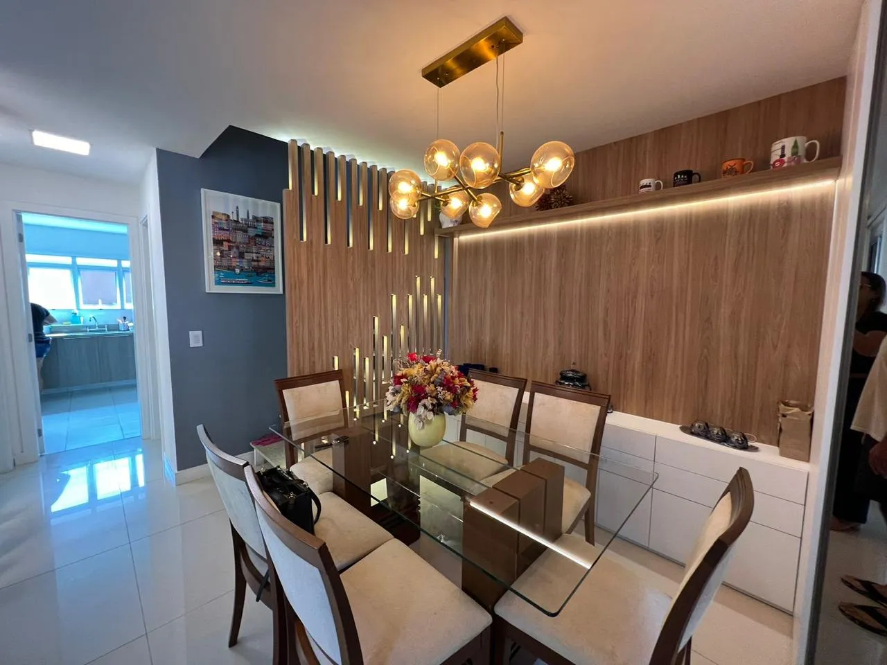Casa no condominio Sunrise para venda tem 156 metros quadrados com 4 quartos