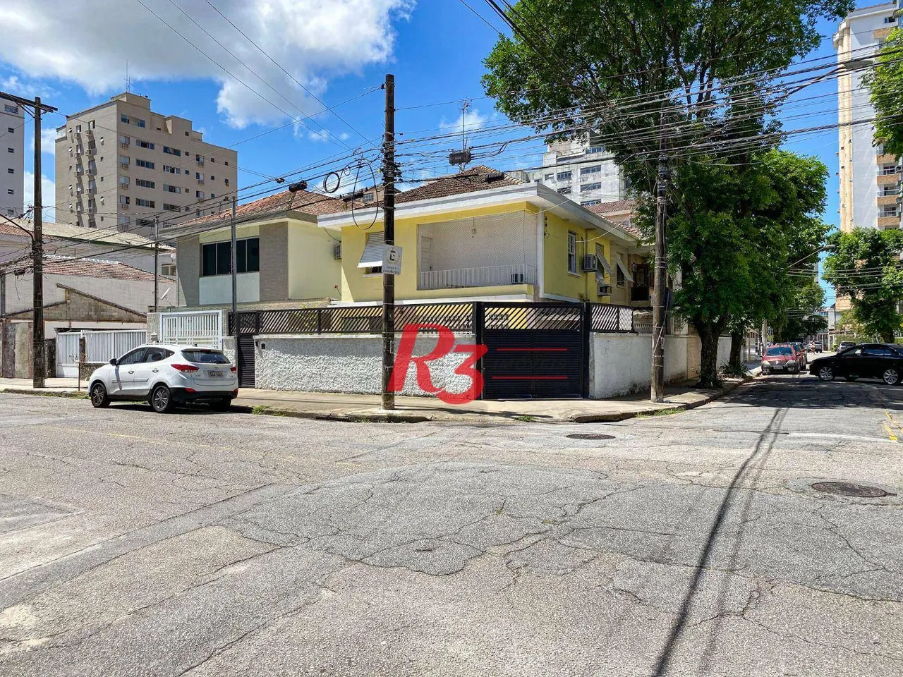Raridade! Sobrado de esquina para locação comercial na Ponta da Praia, com 156 m², 5 vagas