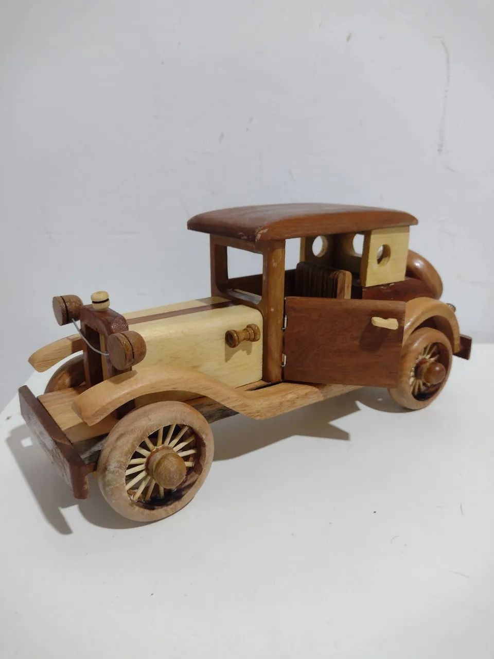 Carrinho de Madeira Artesanal - Decoração Vintage