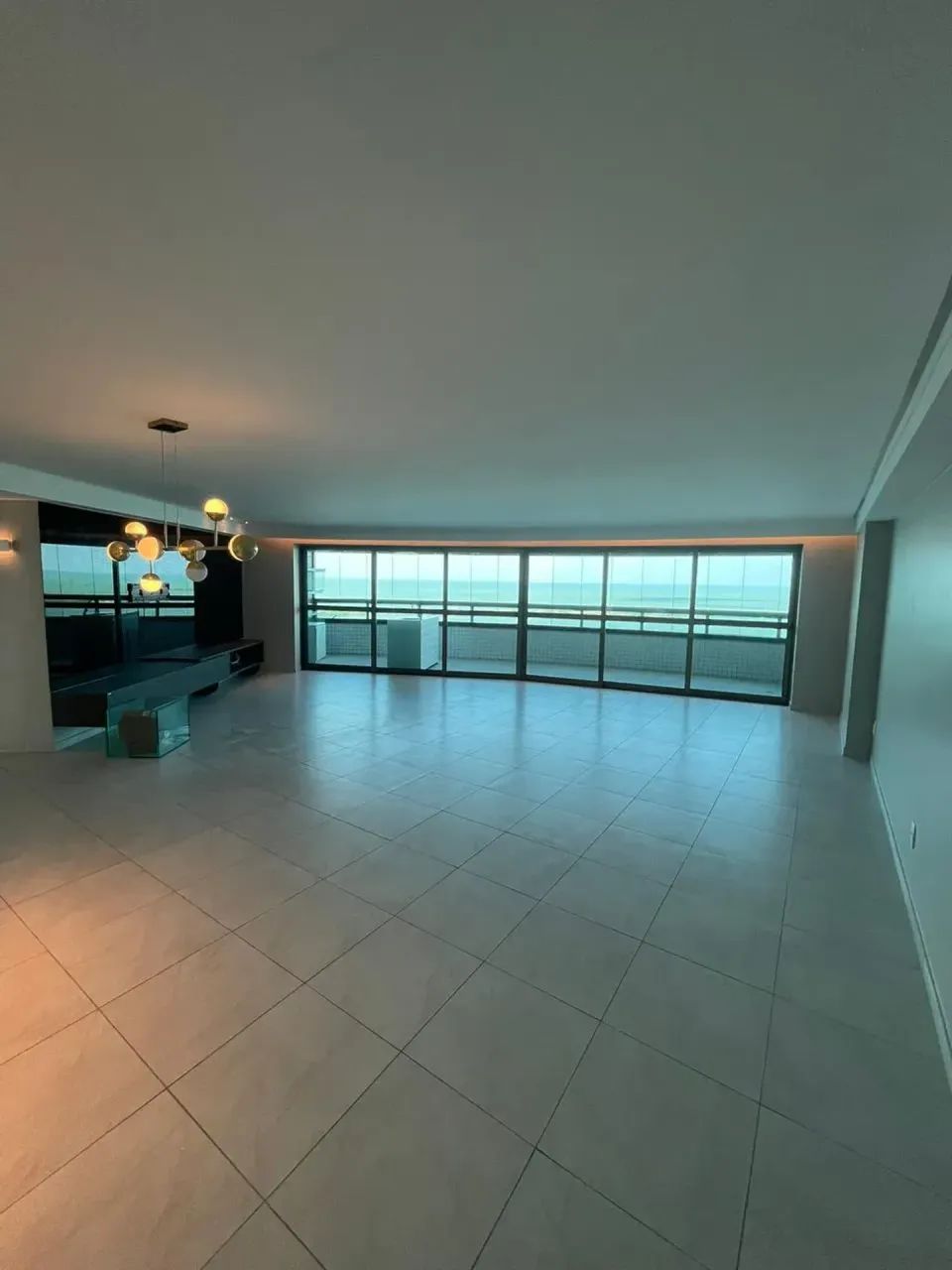 São José | 247 m² | 4 Quartos | 3 vagas - Foto 2