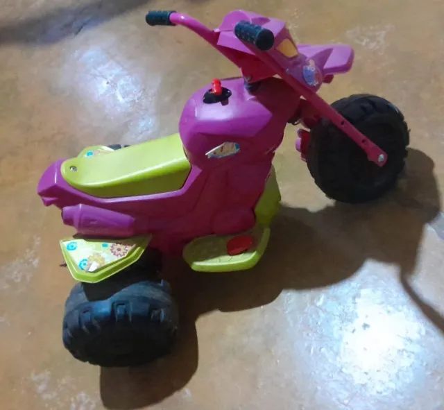 Moto elétrica infantil 