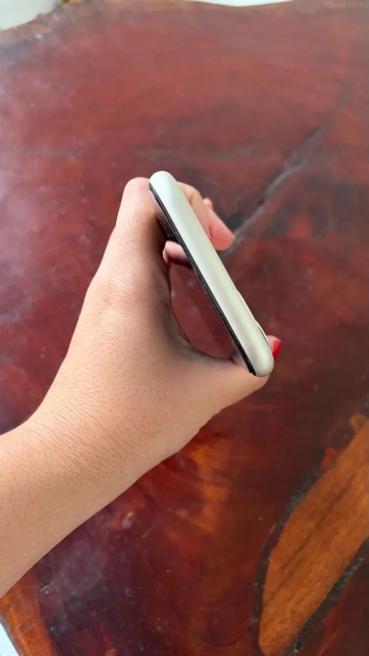 iPhone 11 - 64 gb - branco - Foto 3