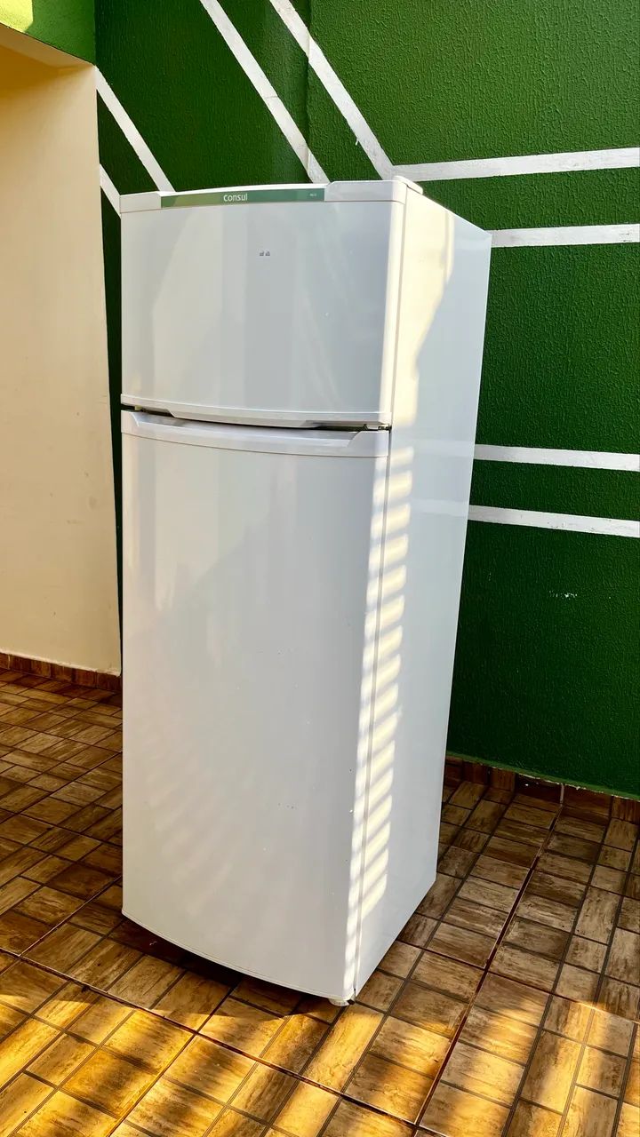 Geladeira Consul Duplex 334L CRD37EB 127V - Excelente estado | Compressor queimado - Foto 3