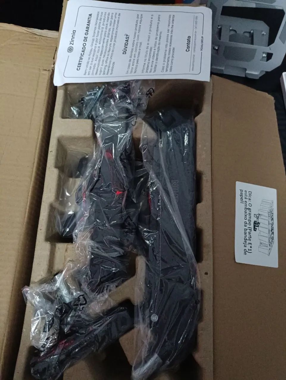 Suporte articulado para monitor 13 a 32 polegadas novo na caixa 