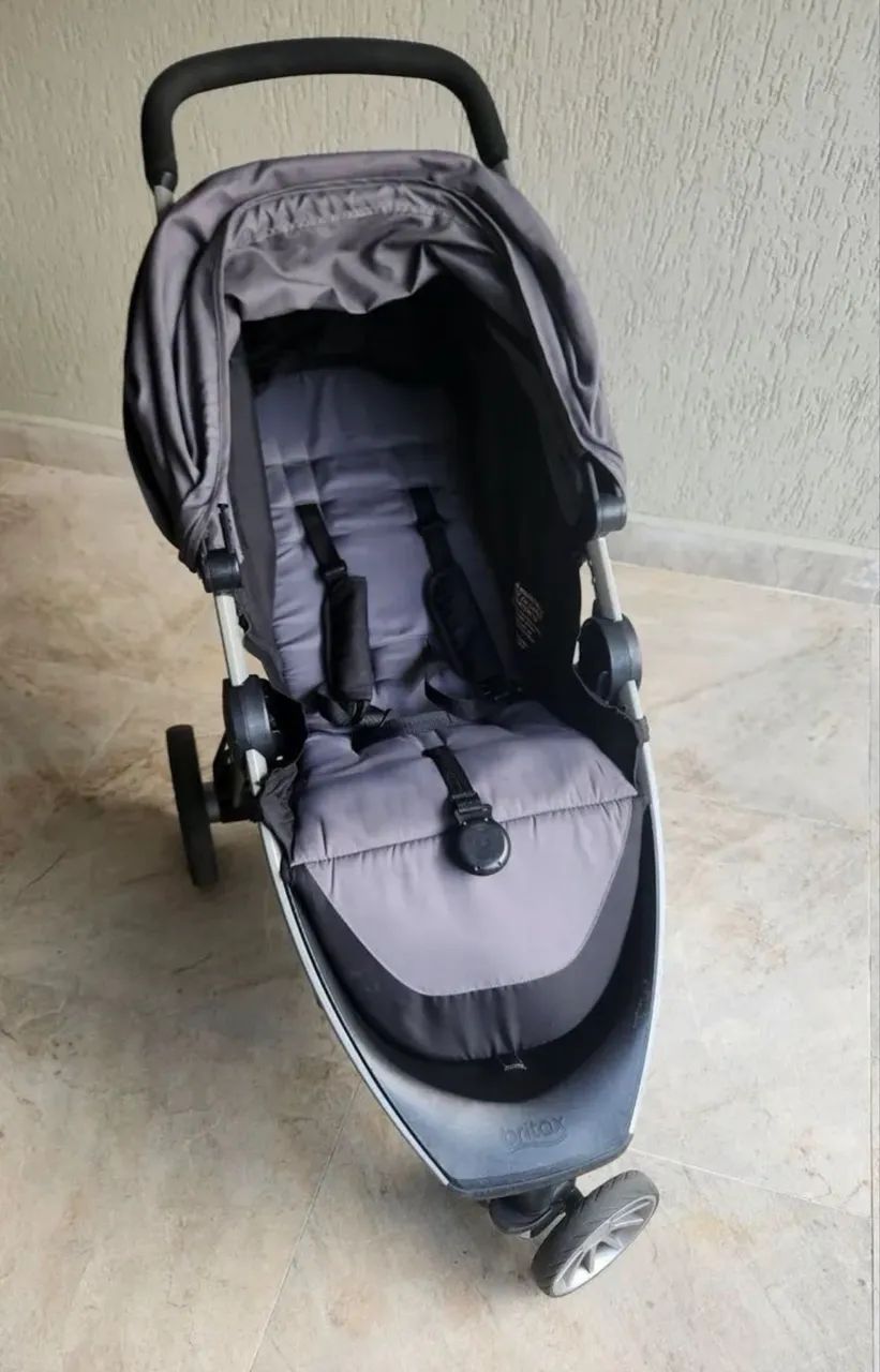 Carrinho de bebê Importado Britax com Bebê Conforto - Foto 4
