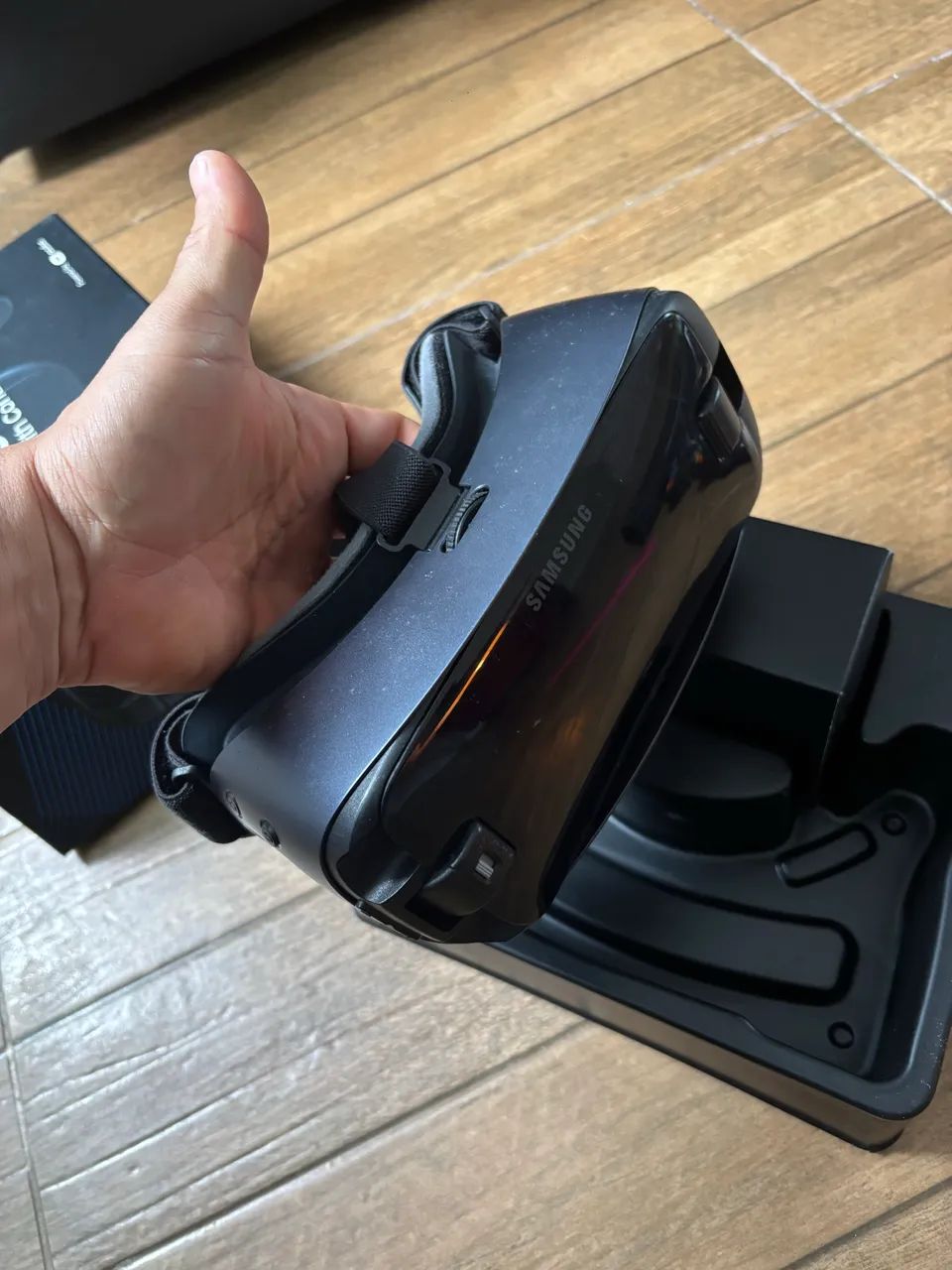 SAMSUNG GEAR VR COM CONTROLE - ORIGINAL - COMPLETO COM CAIXA - Foto 4