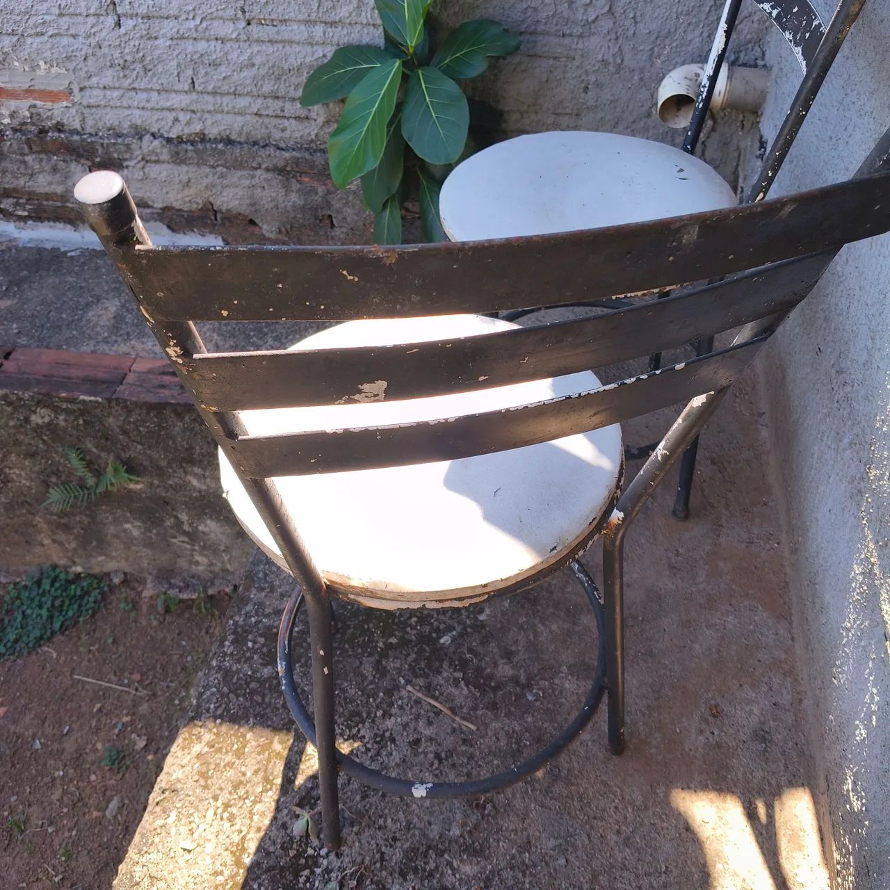 3 Cadeiras de ferro para reforma  - Foto 2
