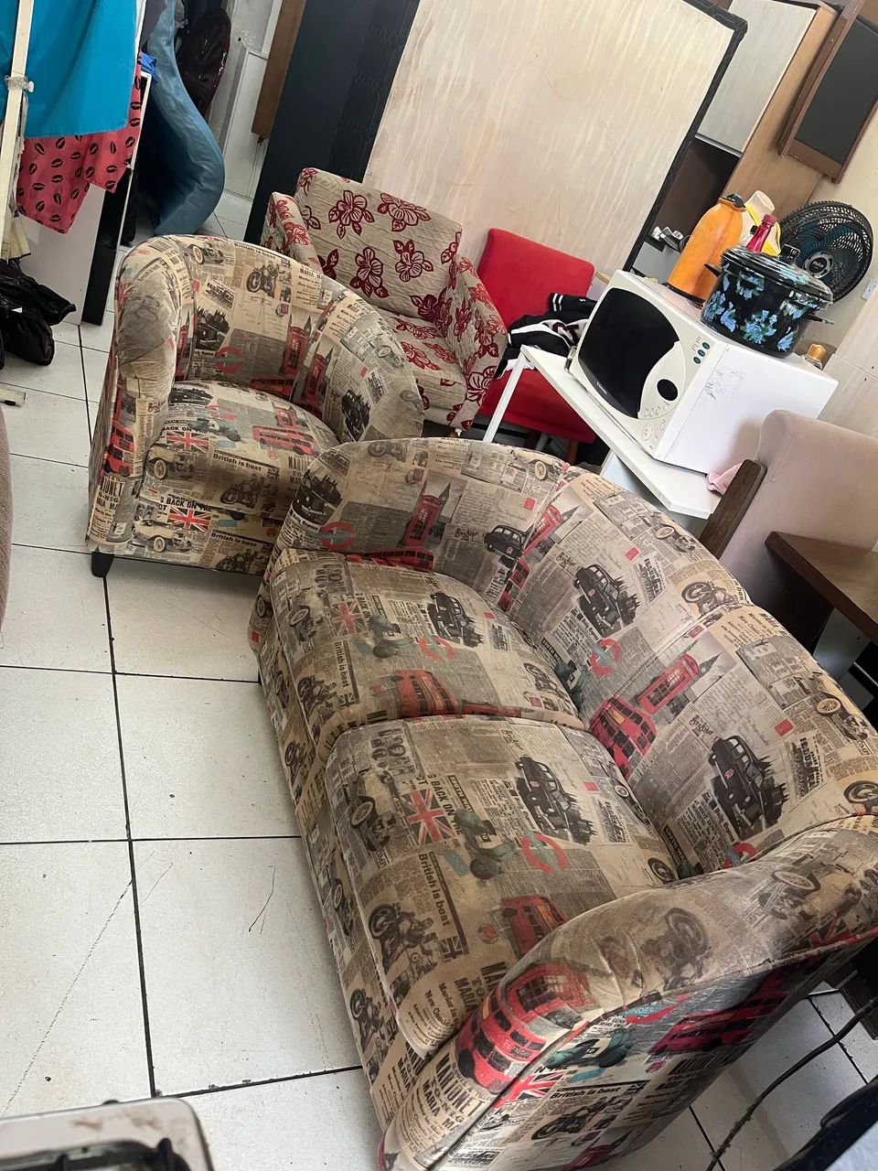 Sofá com poltrona 